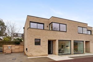 Photo 18- click for photo gallery